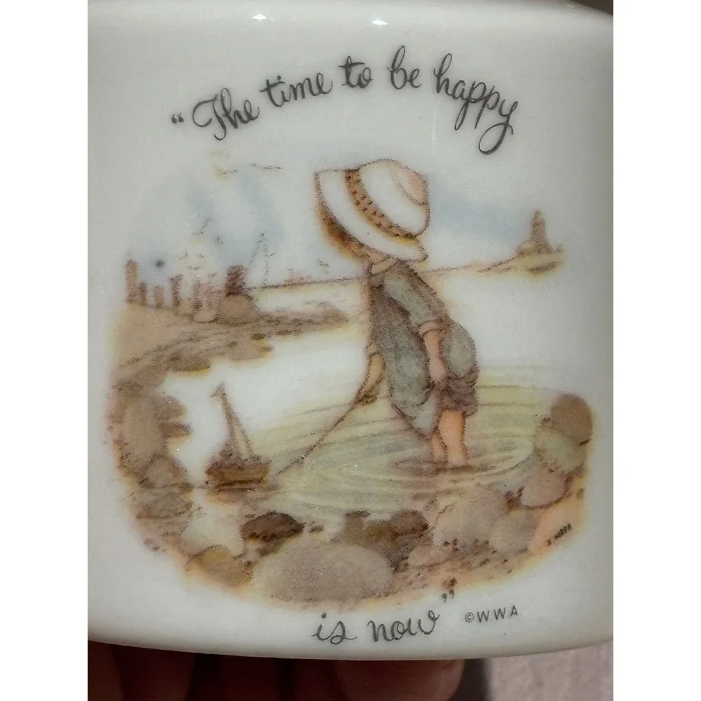 Vintage 1973 Holly Hobbie Porcelain Bud Vase The Time To Be Happy Is Now